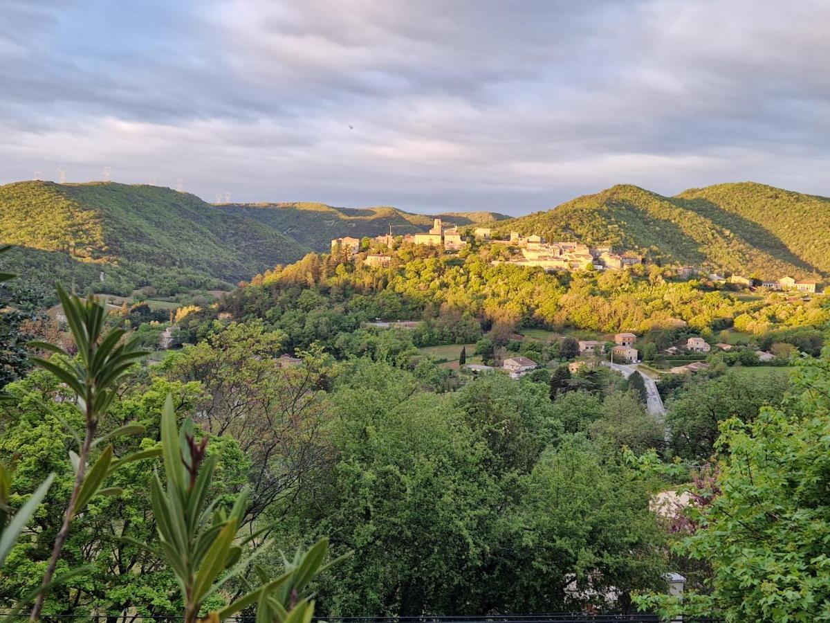 Готель Les Restanques De Camelie Saint-Thome Екстер'єр фото